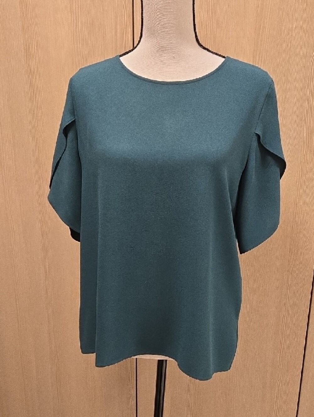 Eileen Fisher Teal Round-Neck Short Sleeve Silk Blouse